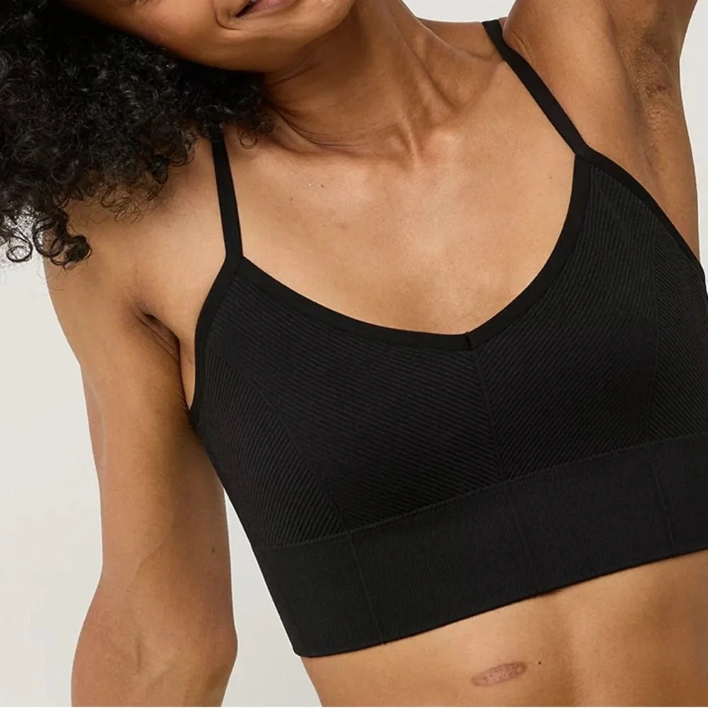NWT 2x Aerie beige/black seamlesss strappy padded stretch comfortable bra M